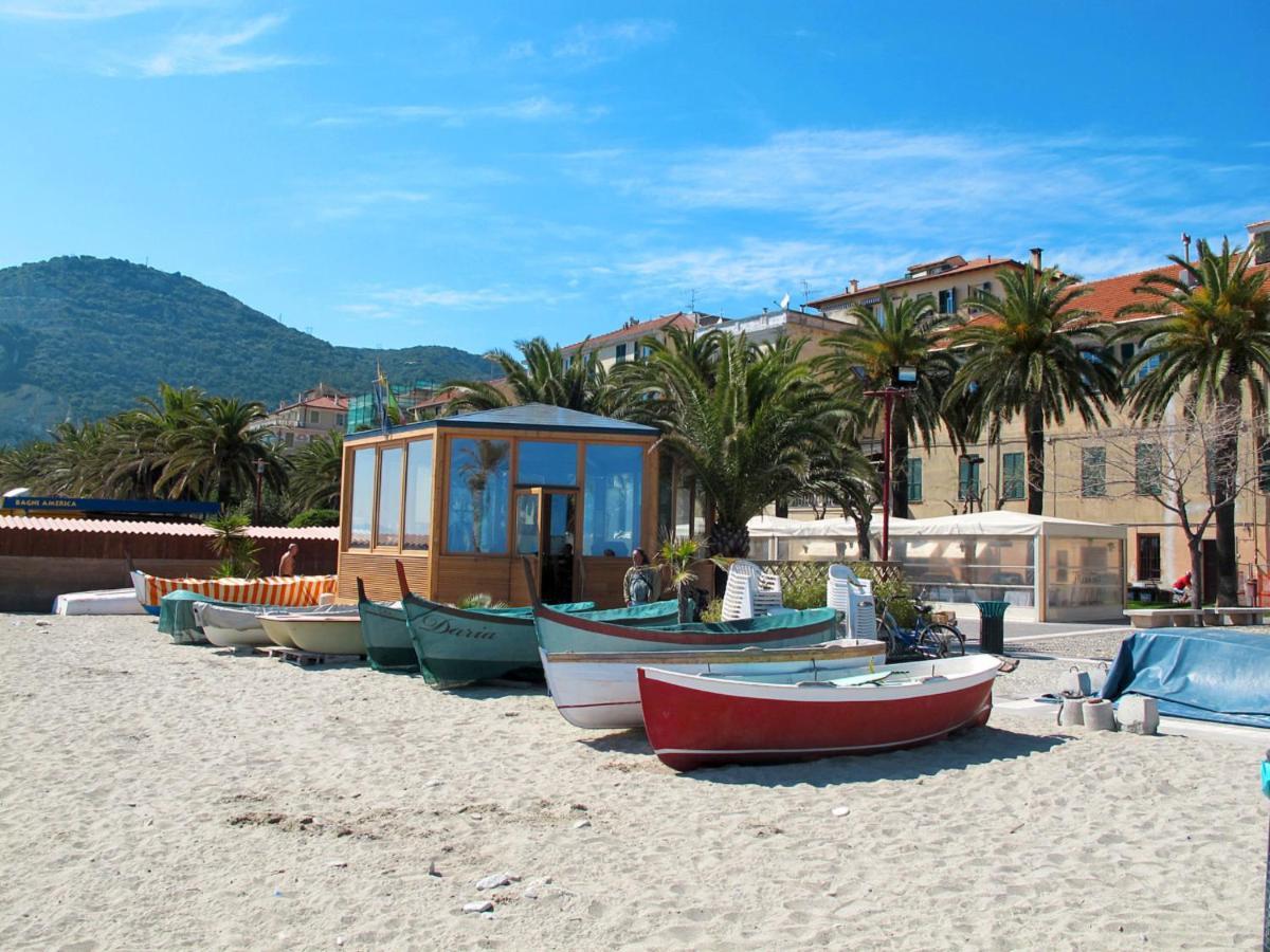 Appartamento Locazione Turistica Cielo e Mare - FLG111 Finale Ligure Esterno foto